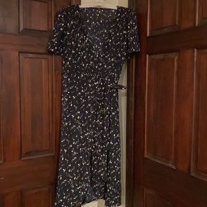 🌺 Floral Maxi Wrap Dress